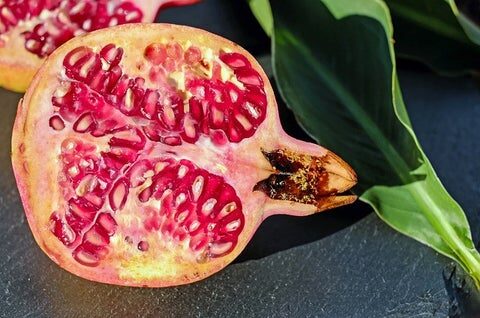 pomegranate-1647930_640_large-2991040